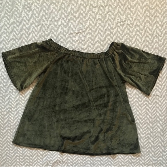 Millibon Green Velvety Ribbed Off-Shoulder Top - Picture 2 of 4